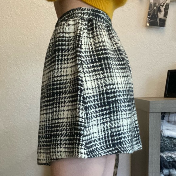 houndstooth mini skirt - Picture 2 of 5